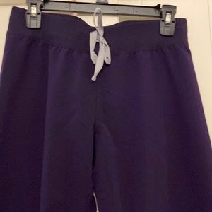 FIGS Livingston Pants Purple. XS. Regular.